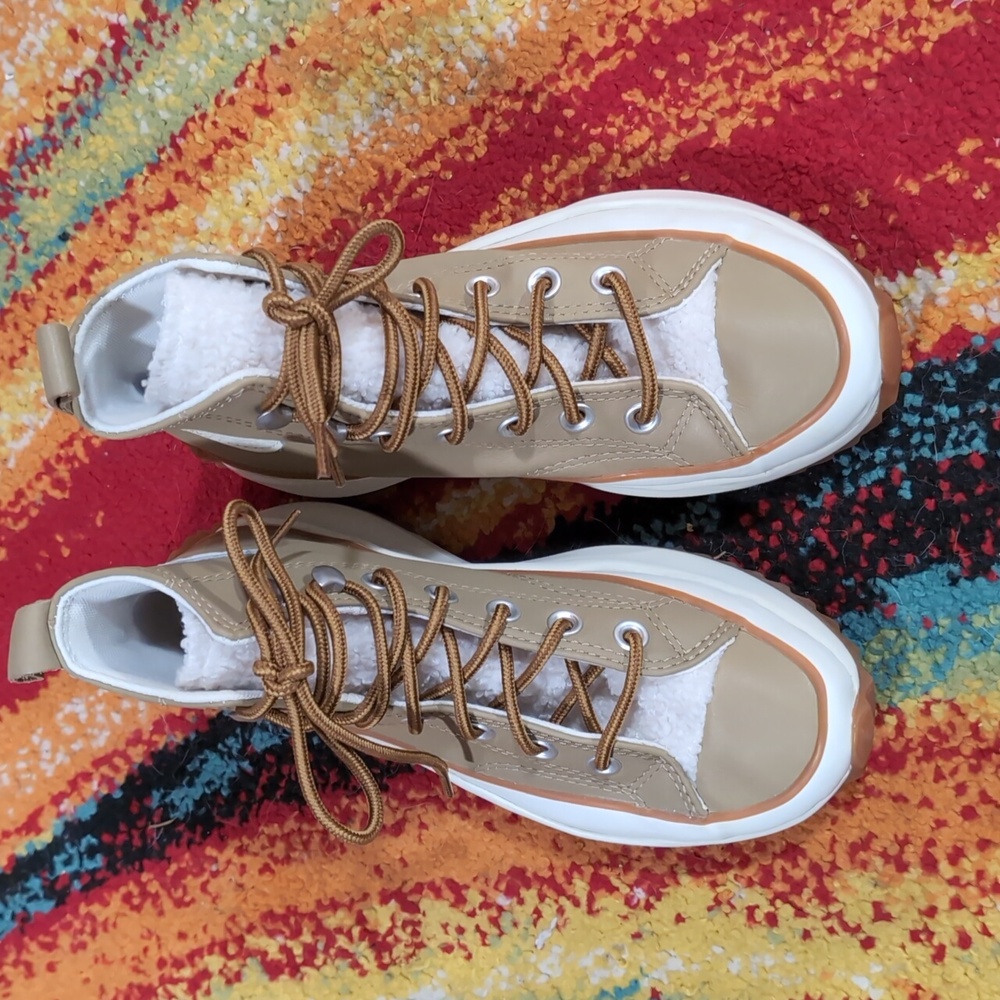 Converse Run Star Hike Platform High Top Sneakers Tan Beige Gum Sole 5.5